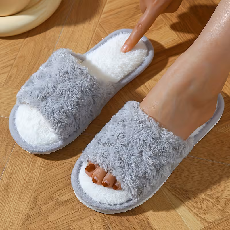 Chaussons fleuris pour femme — Confort intérieur